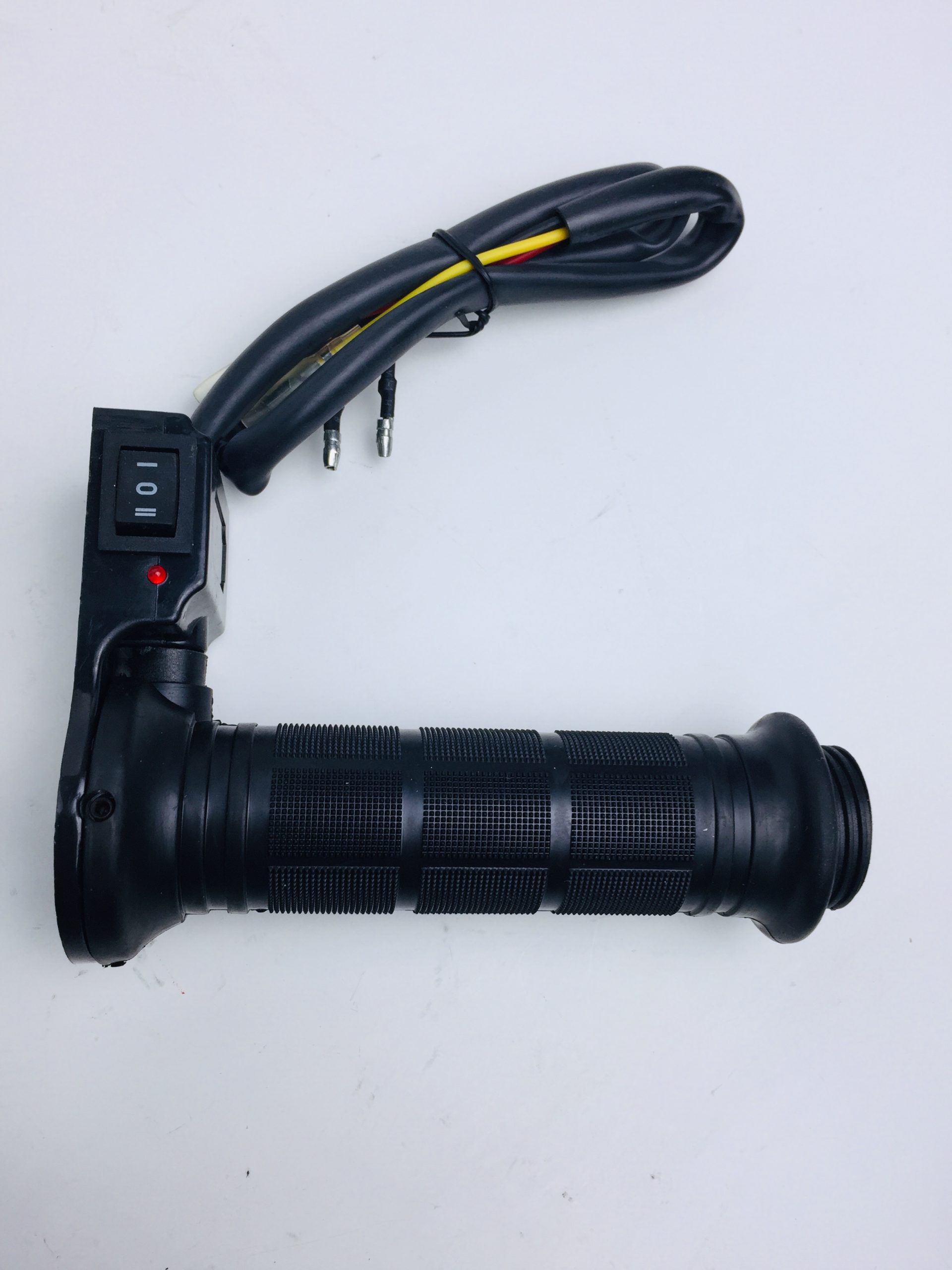 MANOPOLE RISCALDATE MOTO STRADA SCOOTER CORSA KIOTO , DESTRA E SINISTRA , DOPPIA FUNZIONE